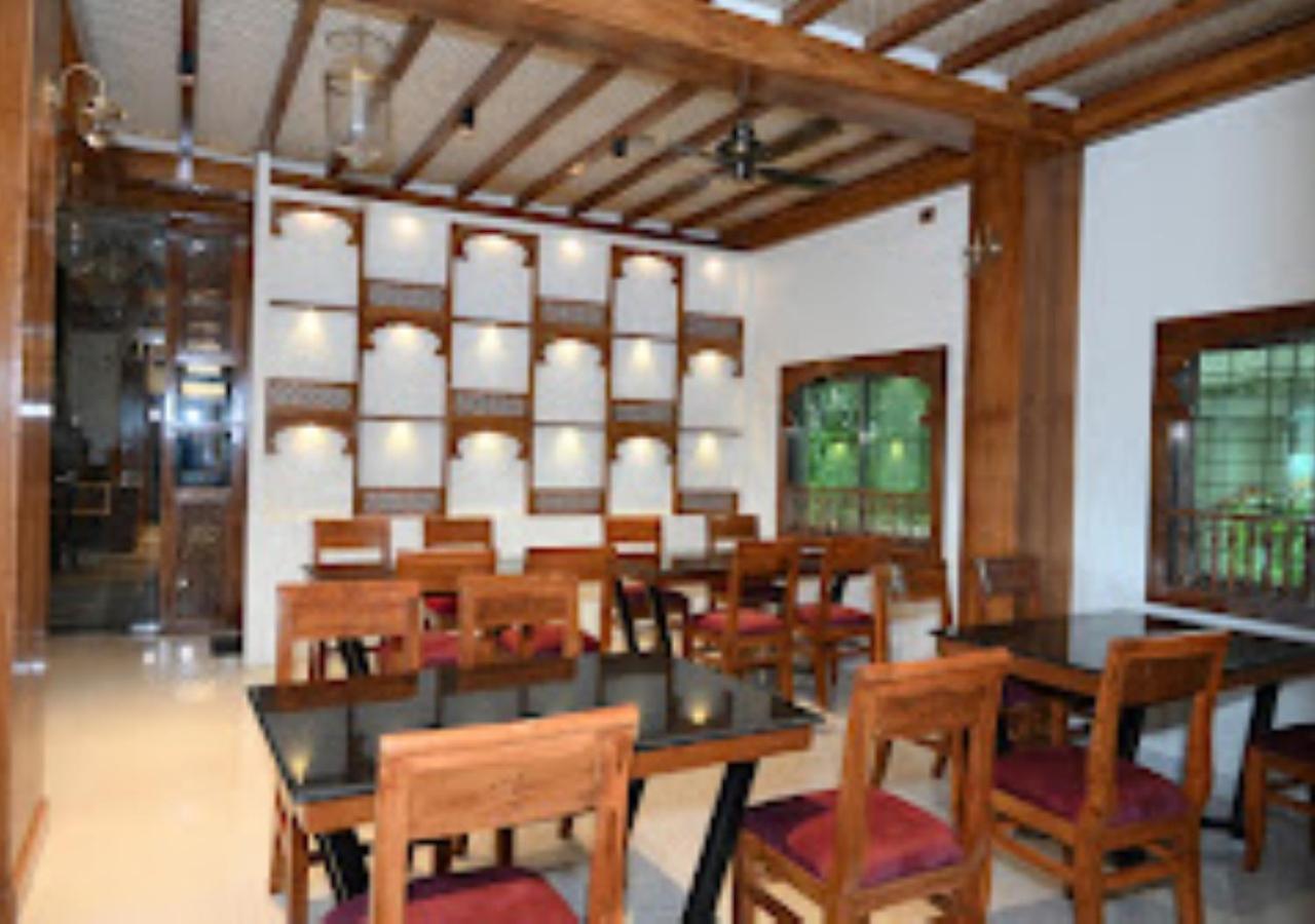 Kapurwahal Hotel Rajwada Kapurhol מראה חיצוני תמונה