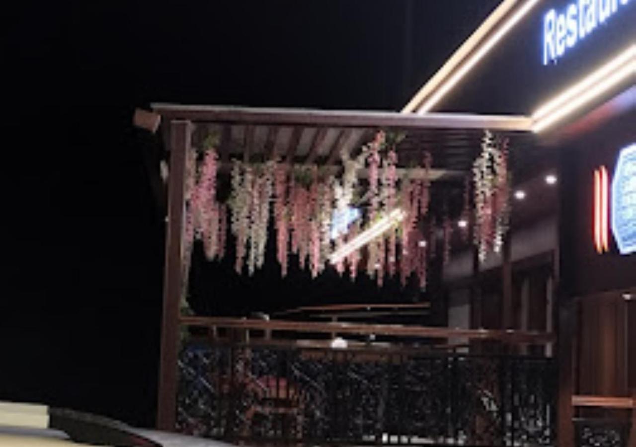 Kapurwahal Hotel Rajwada Kapurhol מראה חיצוני תמונה